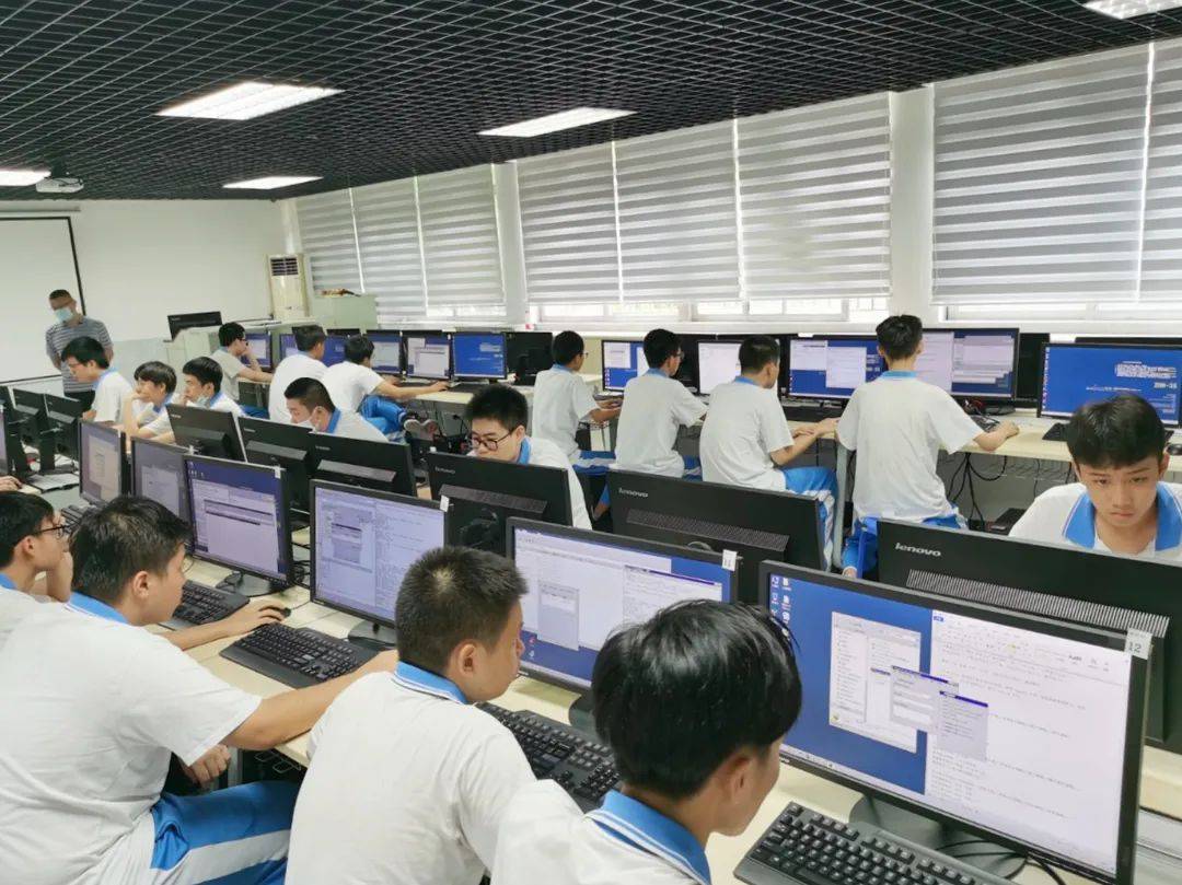 拥抱互联时代的硬核技能 广州市天河职中计算机网络技术专业网络技术研发